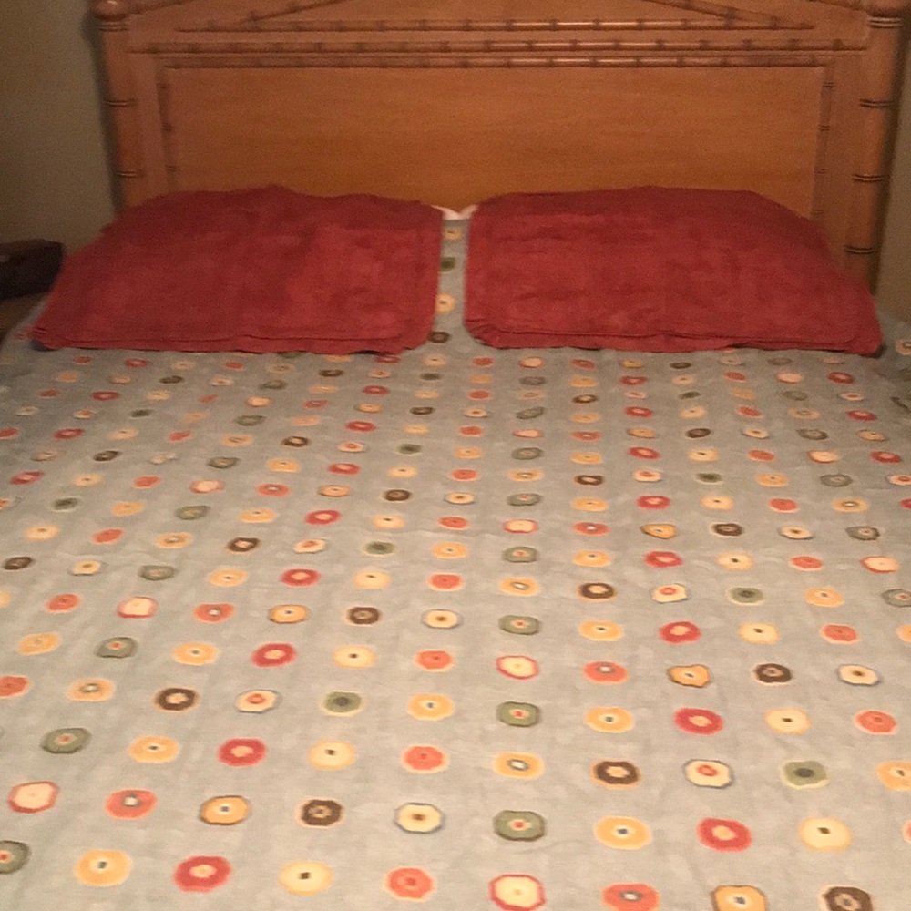 Queen bedspread, pillow shams, dust ruffle.
